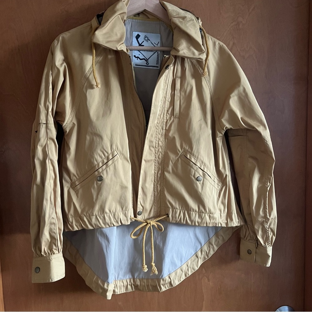 P.A.M. (perks and mini) women’s parka with zip up hood